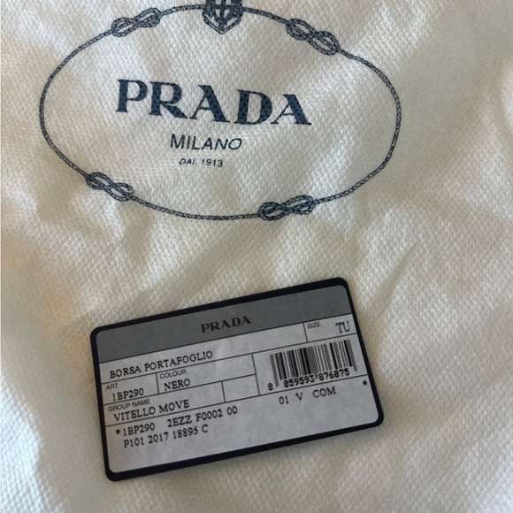 Prada Wallet on Chain - Picture 6 of 7